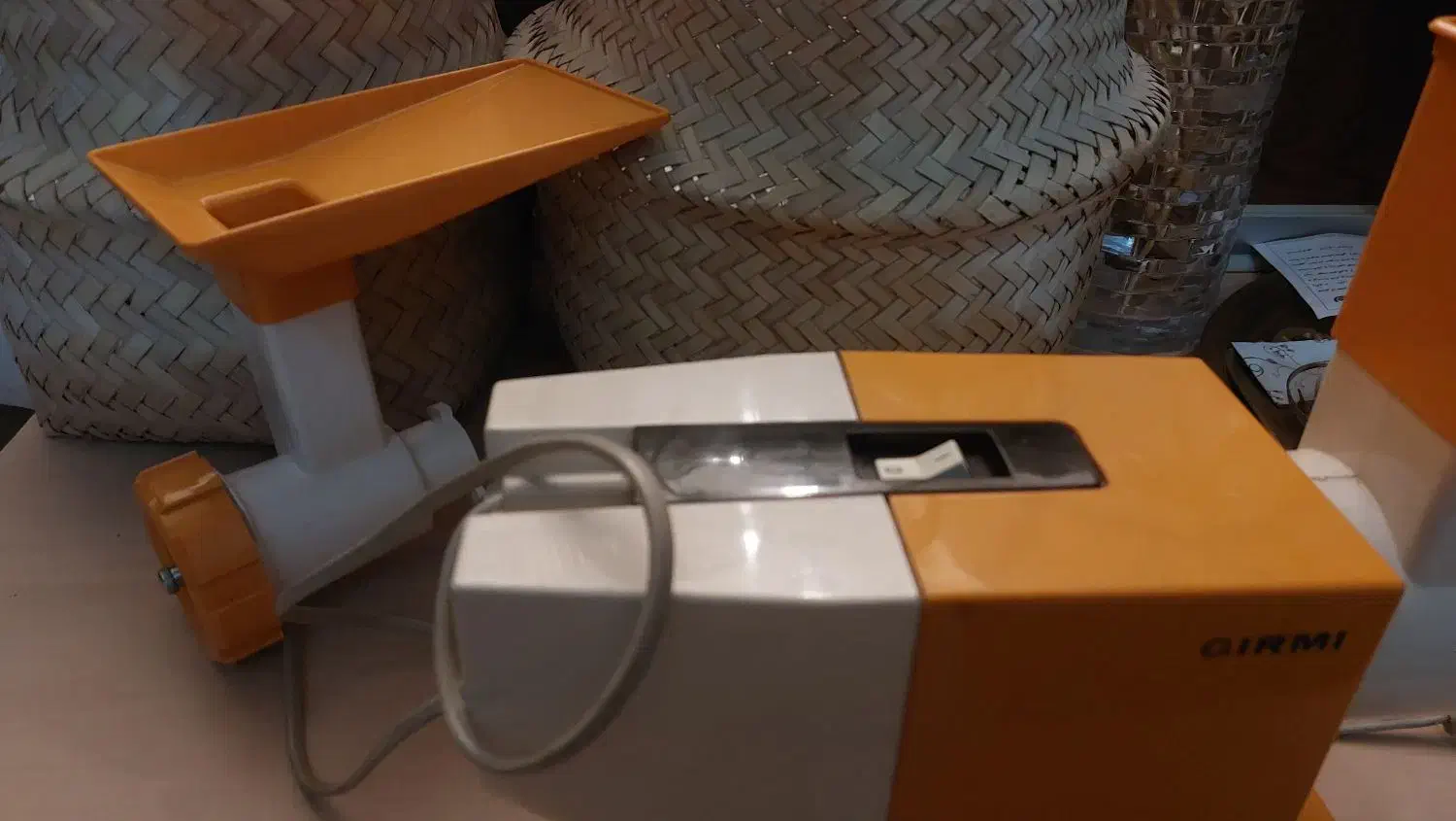 وسیله قدیمی چند کاره|آبمیوه‌گیر و آب‌مرکبات‌گیر|مشهد, دانشجو|دیوار