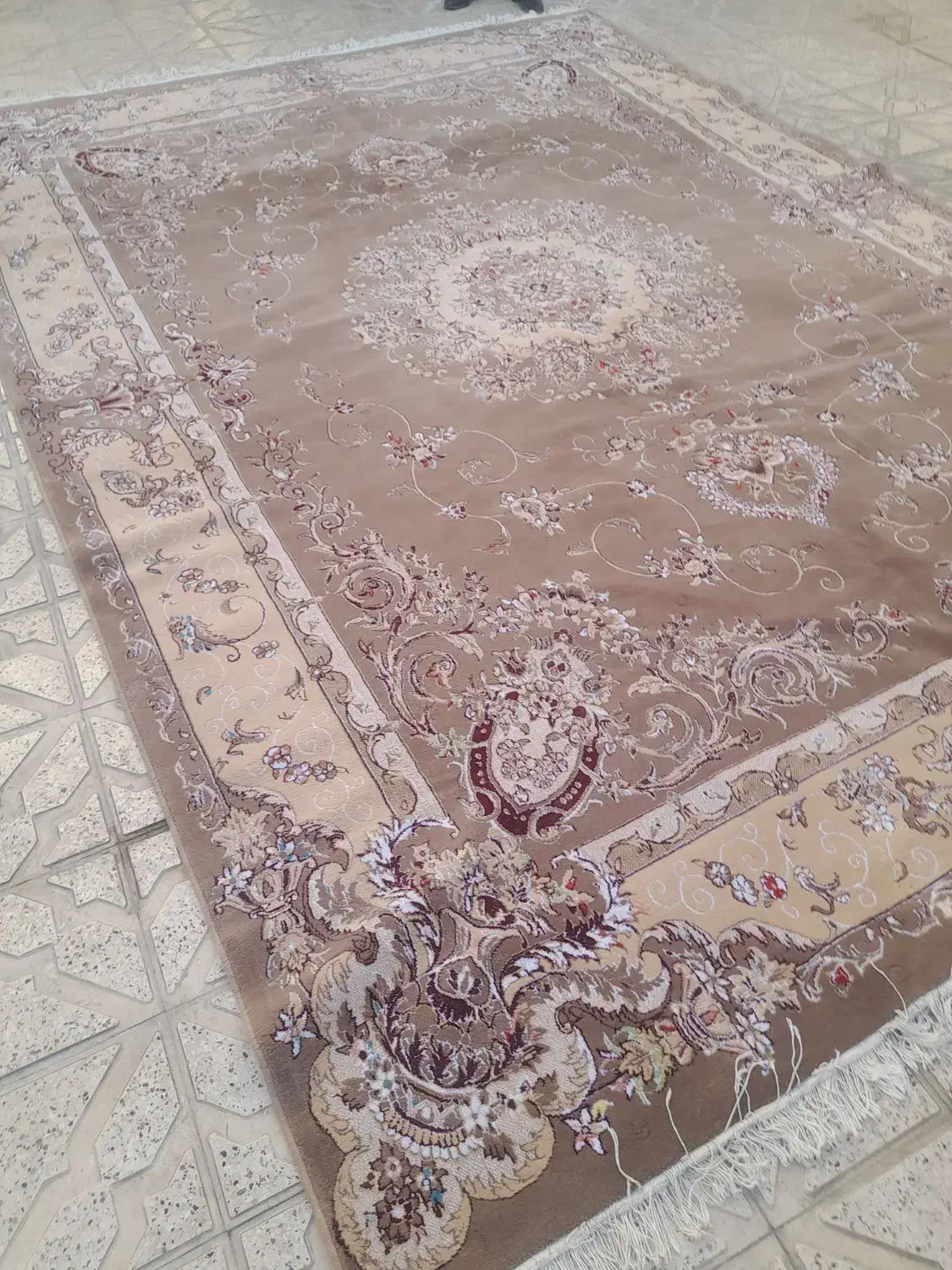 یک جفت فرش کرم کردویی|فرش|مشهد, مصلی (کارمندان اول)|دیوار