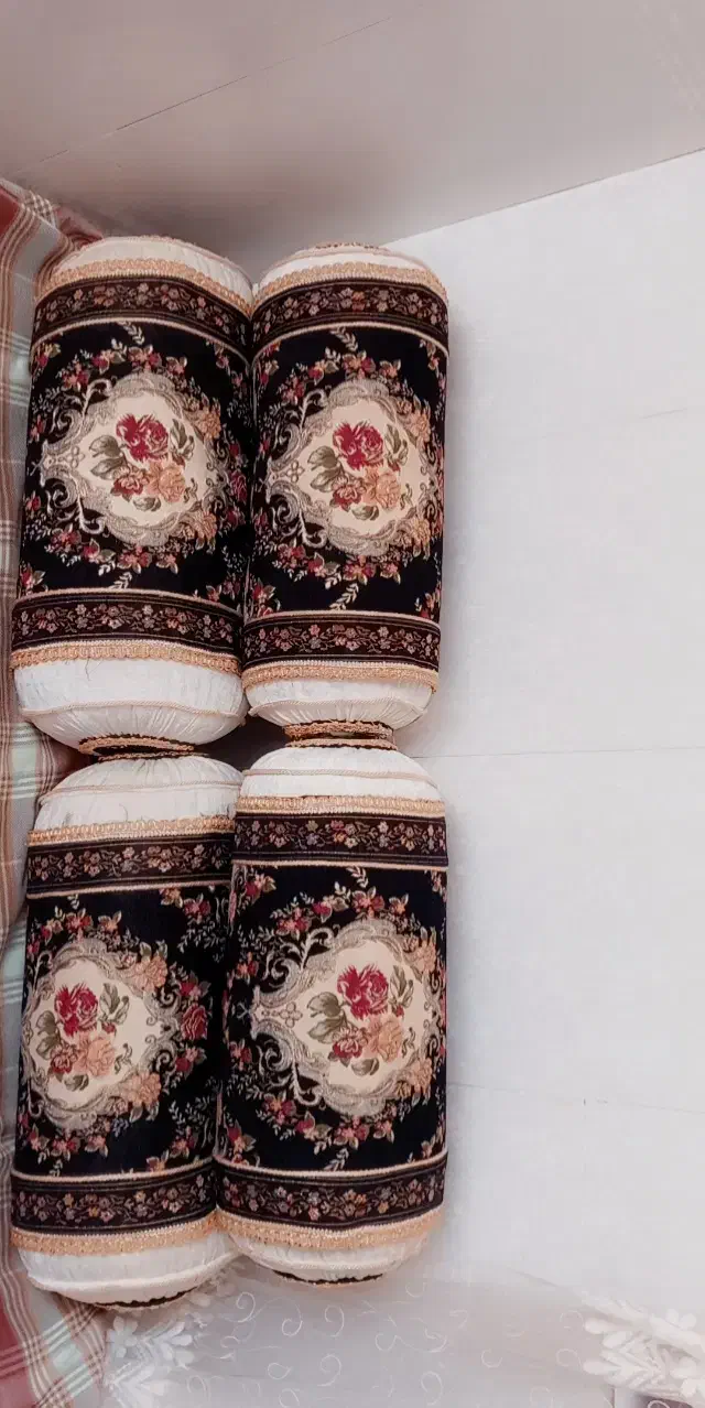 روبالشتی|رختخواب، بالش، پتو|یاسوج, |دیوار