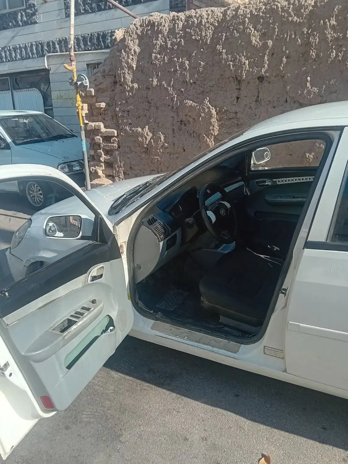 ماشین لیفان ۵۲۰|خودرو سواری و وانت|قزوین, |دیوار