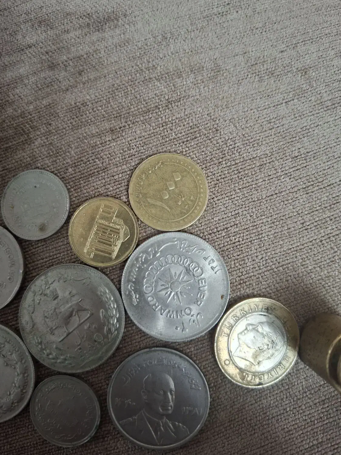 سکه دوره پهلوی|کلکسیون سکه، تمبر، اسکناس|گنبد کاووس, |دیوار