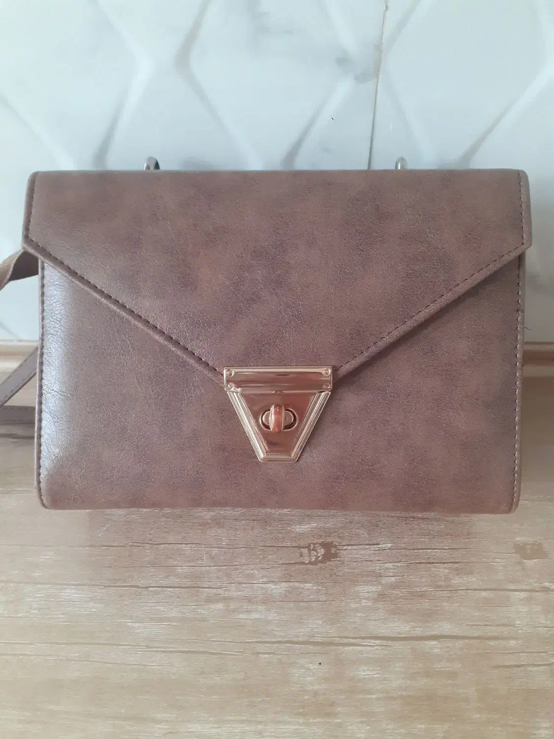 کیف|کیف، کفش، کمربند|بروجرد, |دیوار