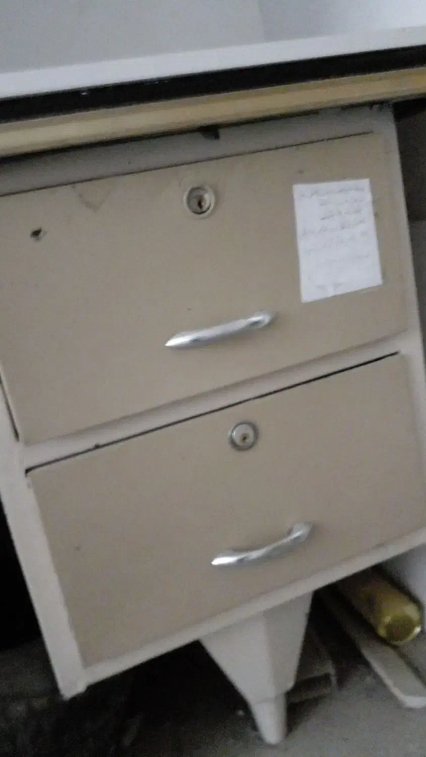 میز|مبلمان اداری|سبزوار, هویزه|دیوار