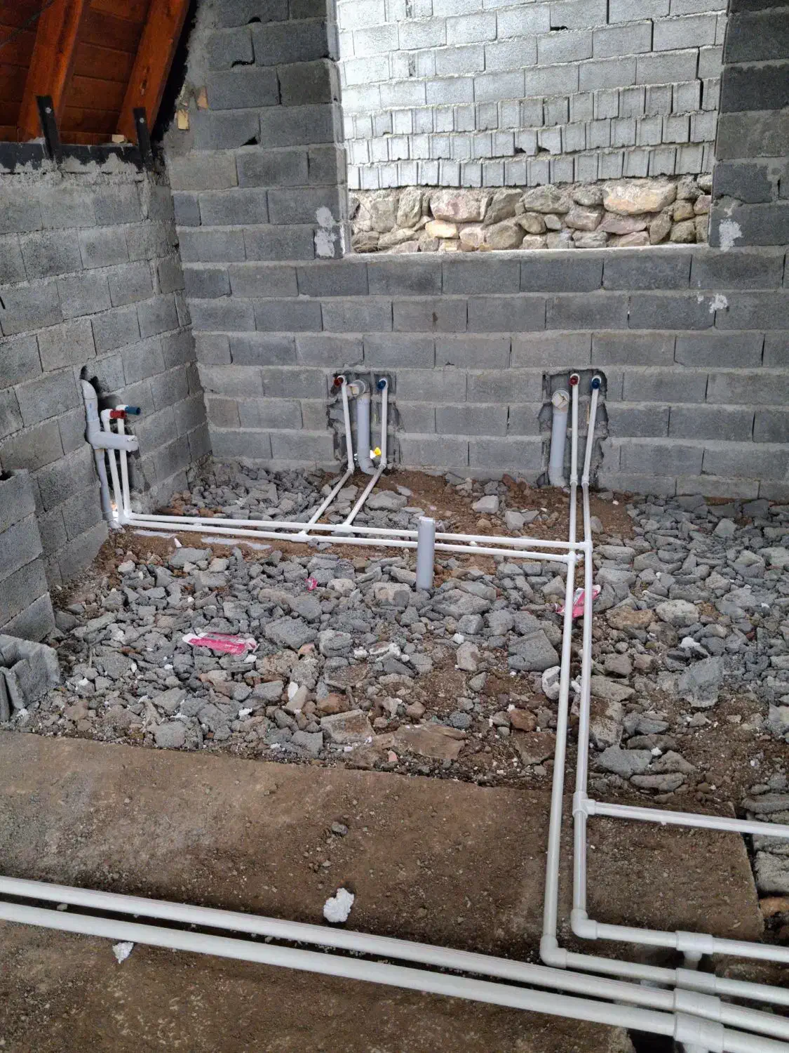 لوله کشی و لوله بازکنی دلیری|خدمات پیشه و مهارت|چالوس, |دیوار