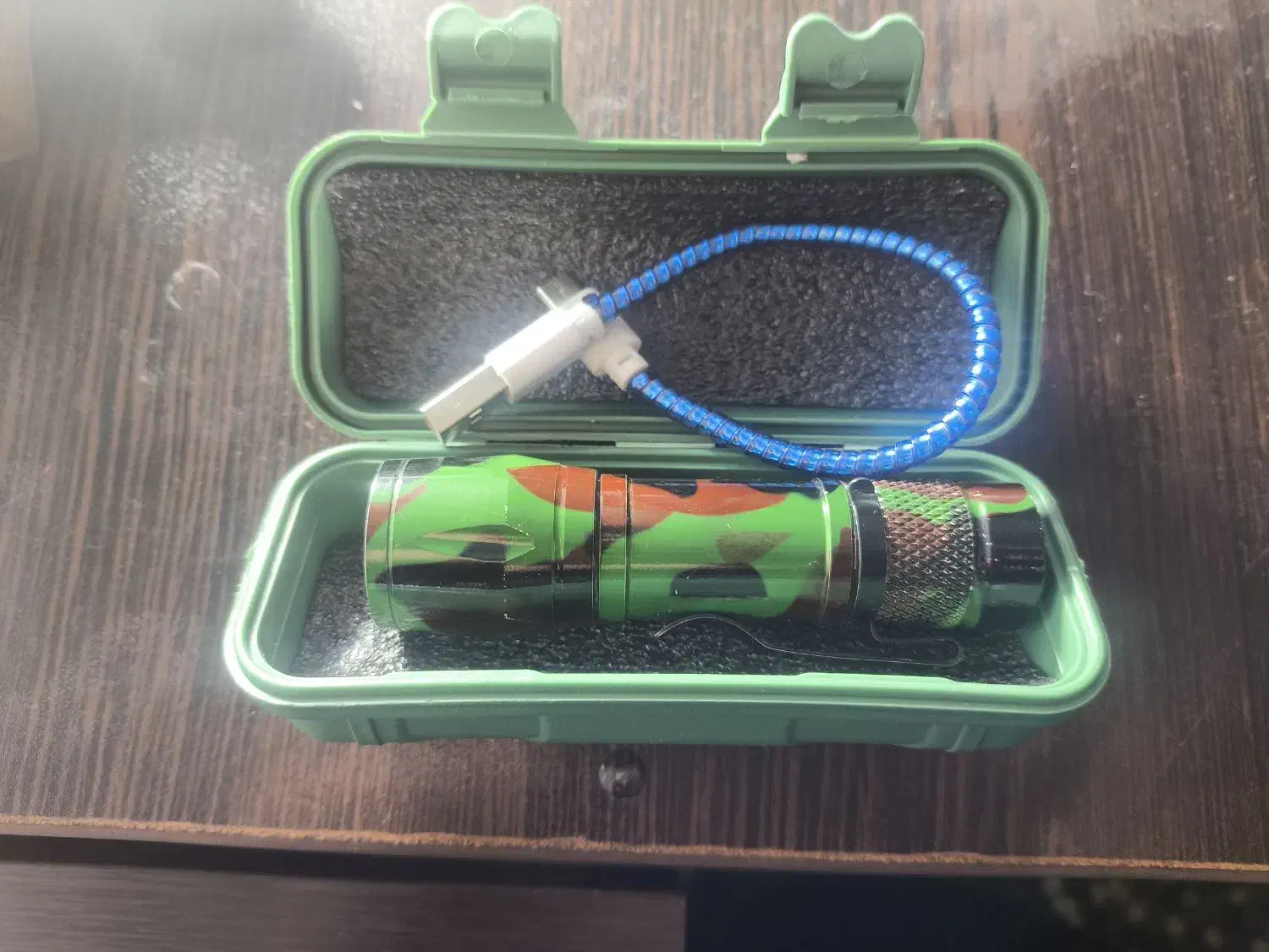 چراغ قوه|کوهنوردی و کمپینگ|لنگرود, |دیوار