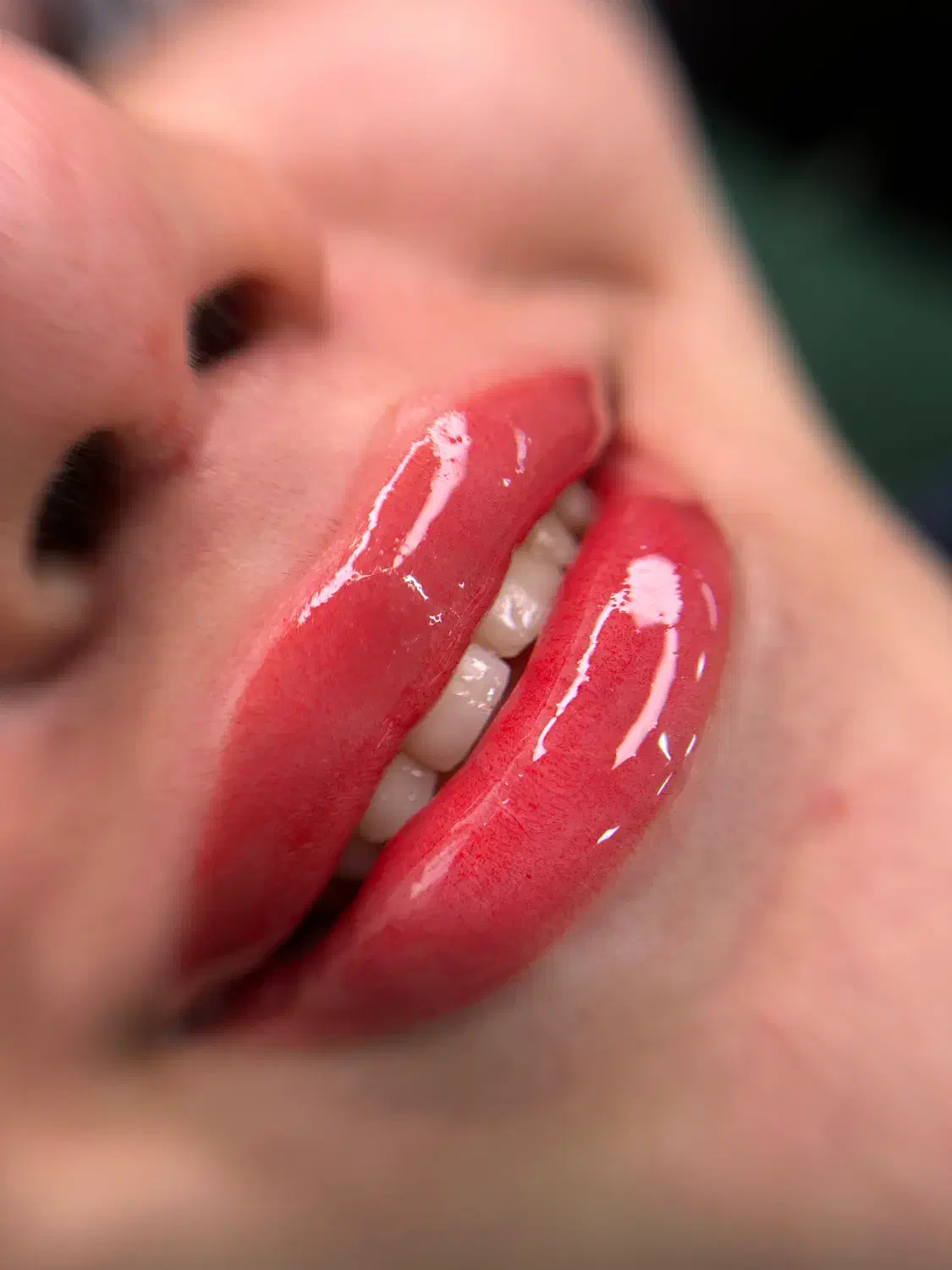 مدل فیبروز و نچرال بروز خط چشم دائم و شیدینگ لب|خدمات آرایشگری و زیبایی|تهران, چهارصد دستگاه|دیوار