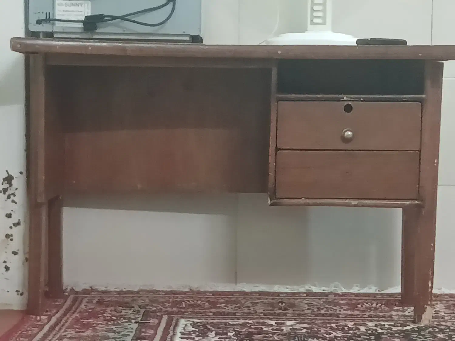 میز تحریر|میز تحریر و کامپیوتر|شیراز, سعدیه جنوبی|دیوار
