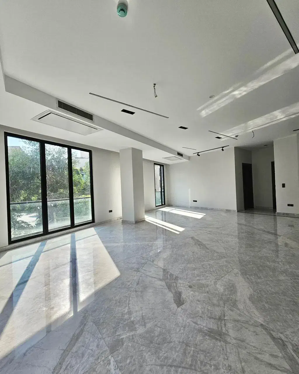 آپارتمان 200 متر کامرانیه /فول مشاعات/ ویو مشجر|اجارهٔ آپارتمان|تهران, کامرانیه|دیوار