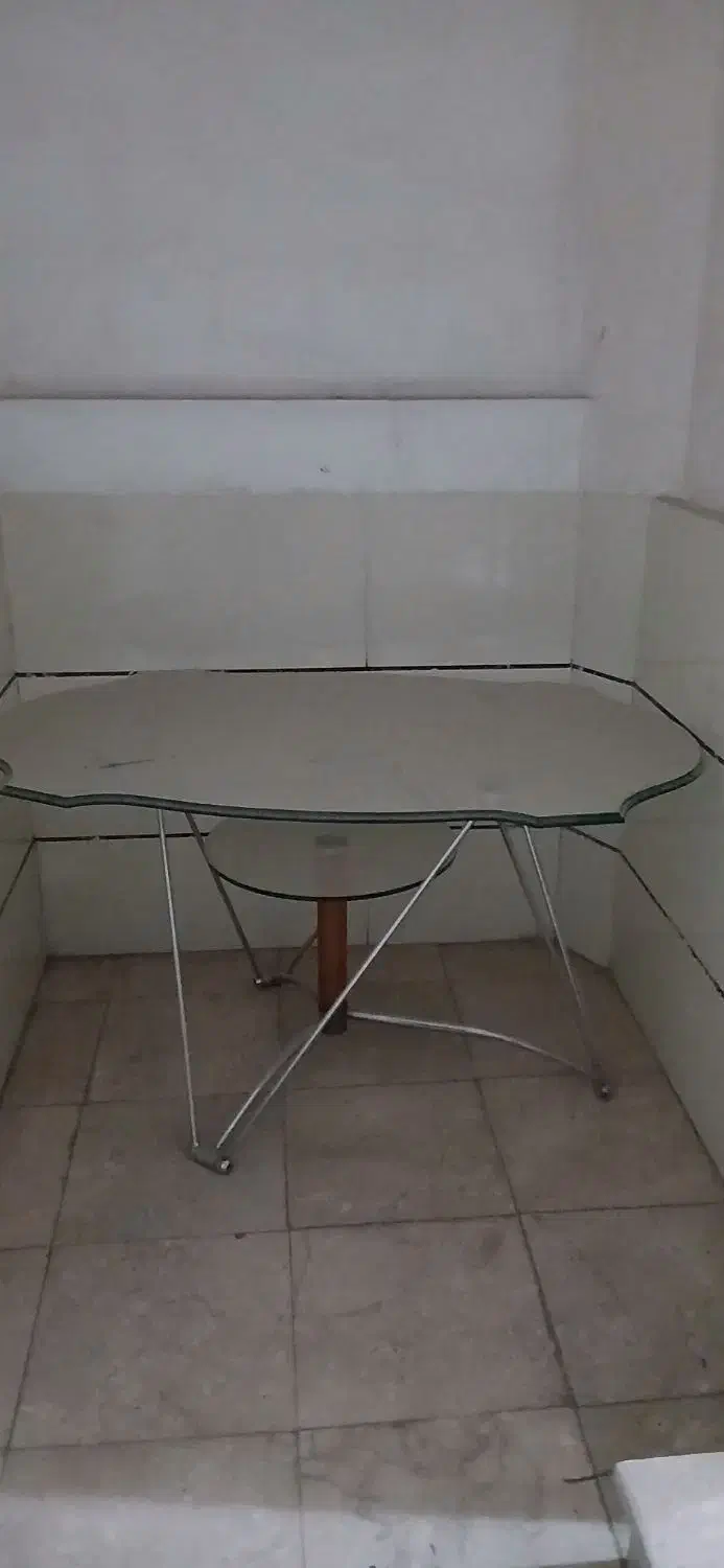 میز غذاخوری دست دوم|میز و صندلی غذاخوری|فردیس, شهرک شهید حسینی|دیوار