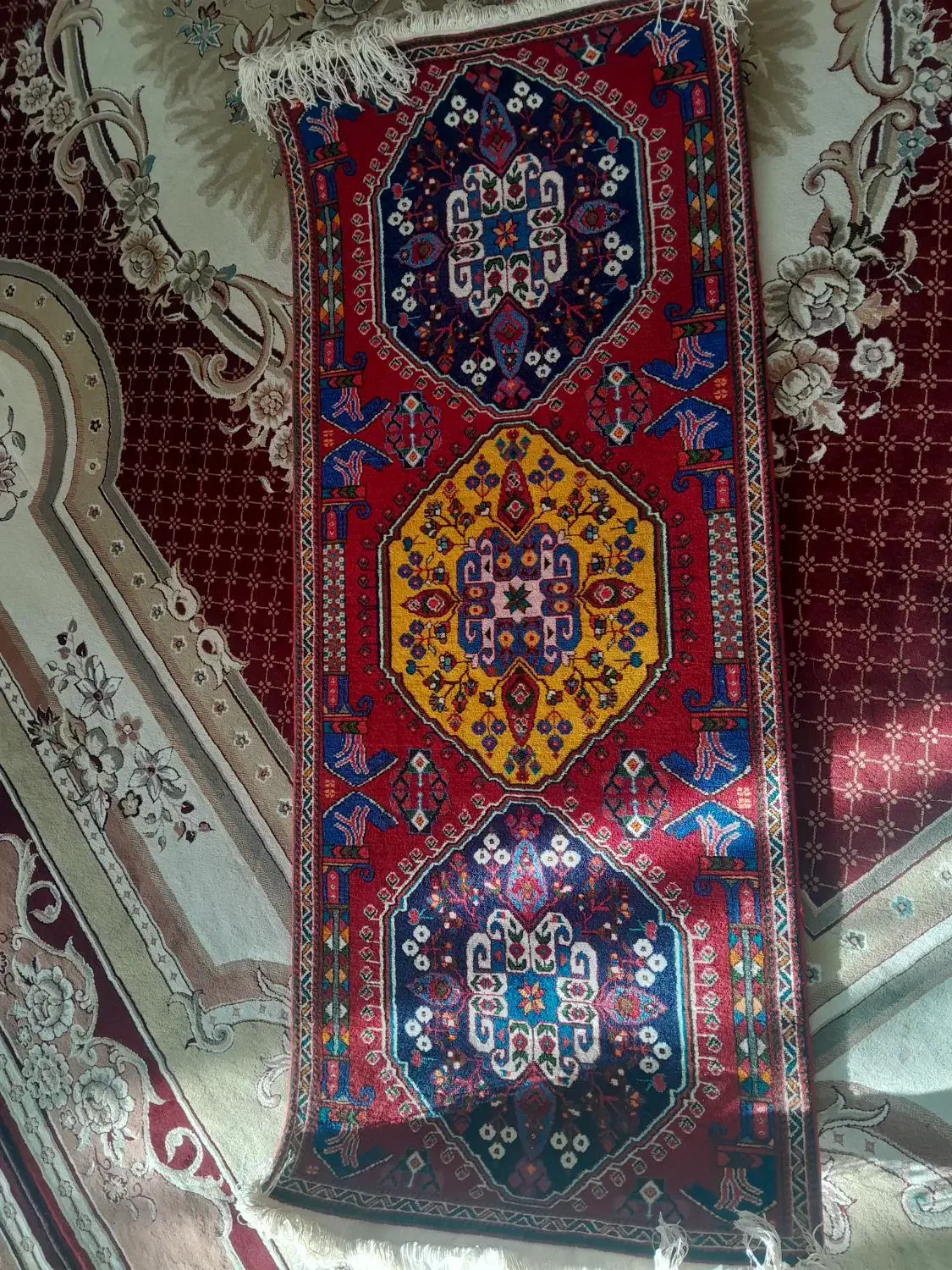 قالی دست باف ترکی|گلیم، جاجیم، گبه|آباده, |دیوار