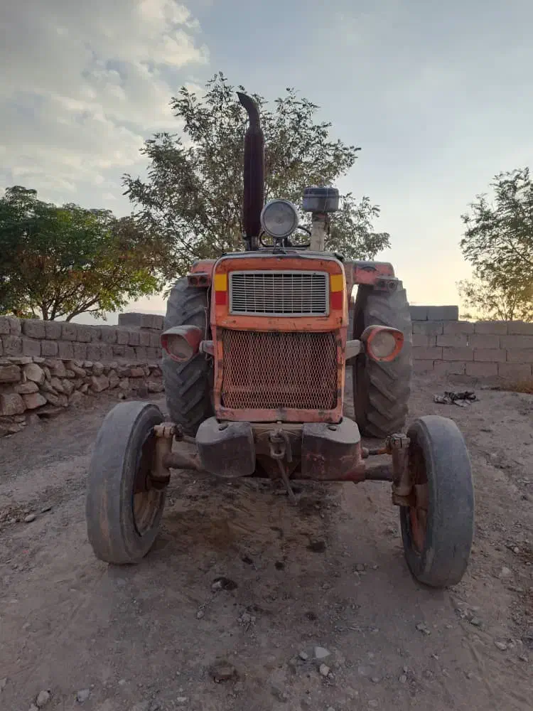 تراکتور رومانی مدل ۶۱|خودرو سنگین|ارزوئیه, |دیوار