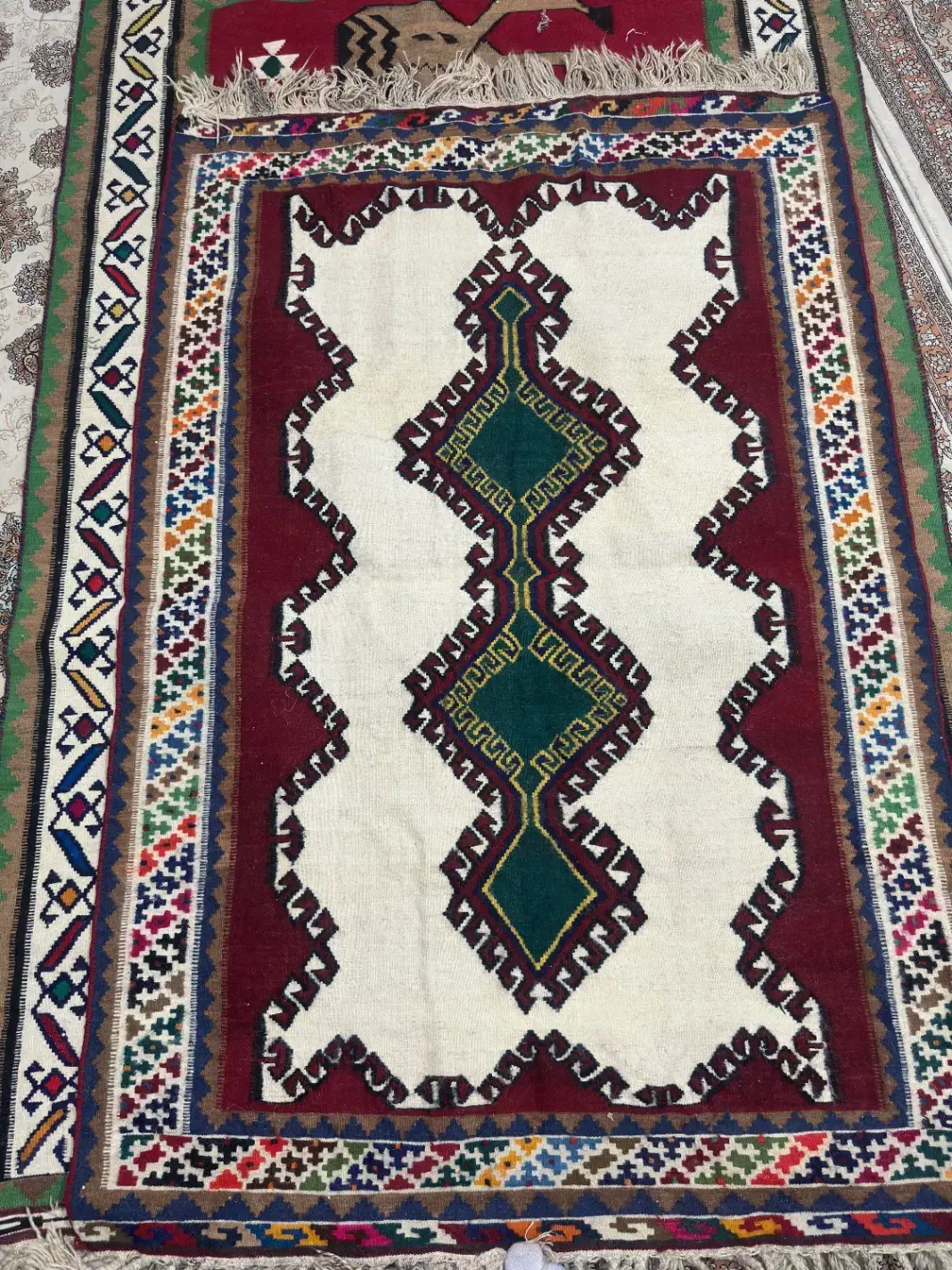 گلیم|گلیم، جاجیم، گبه|صدرا-فارس, فاز ۱|دیوار