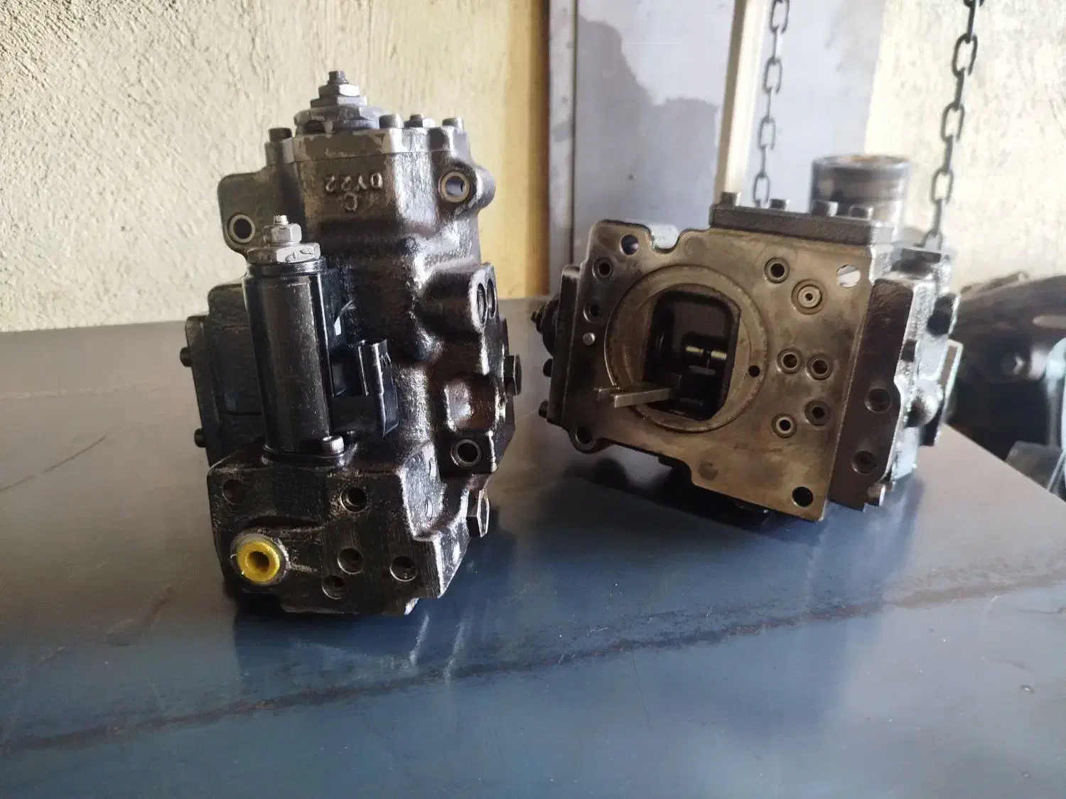 پمپ هیدرولیک کاوازاکی k3v112 بیل مکانیکی نیوهلند|قطعات یدکی و لوازم جانبی|اسلامشهر, شهرک سعیدیه|دیوار