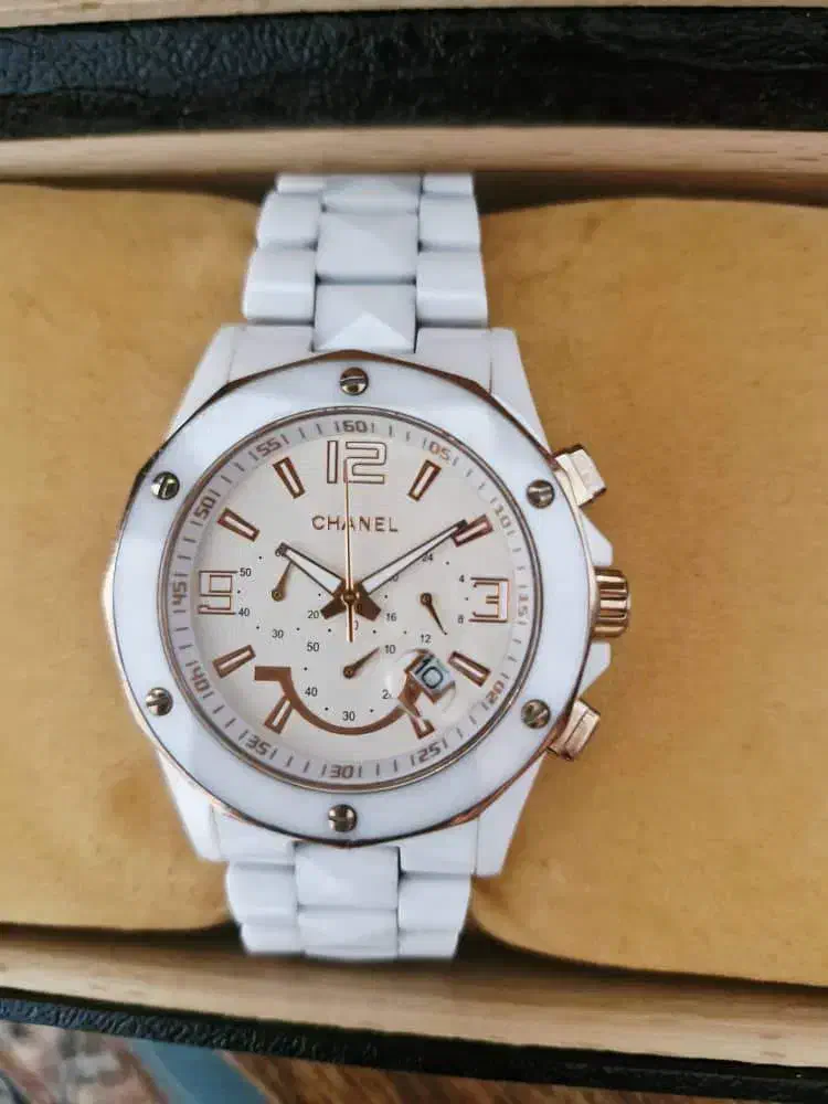 ساعت مچی Chanel|ساعت|شاهینشهر, شهرک میلاد|دیوار