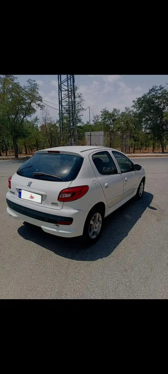 207 مدل 98 بیرنگ تمیز|خودرو سواری و وانت|اراک, |دیوار