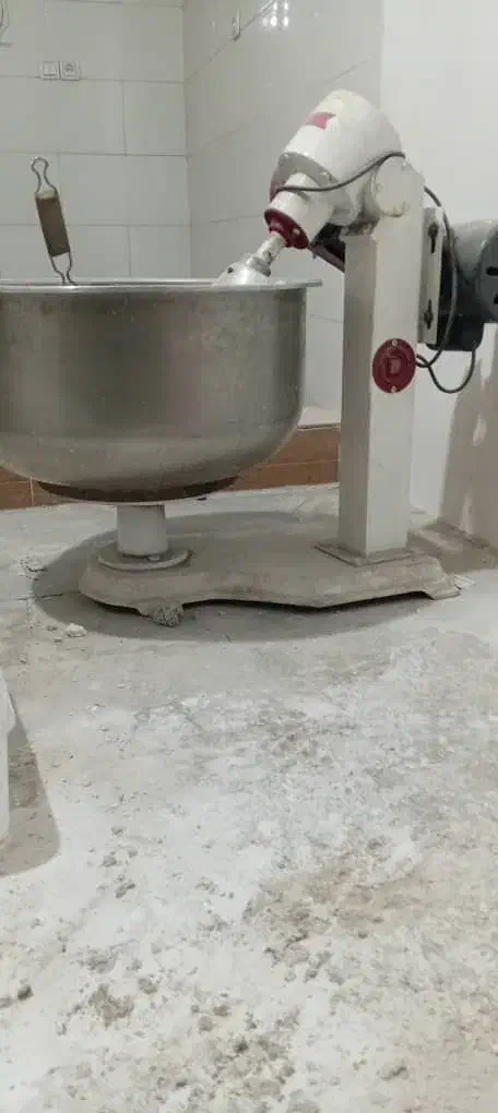 دستگاه خمیر گیر.سرخ کن تک لگن .گریل ذغالی|کافیشاپ و رستوران|شیراز, دروازه قران|دیوار