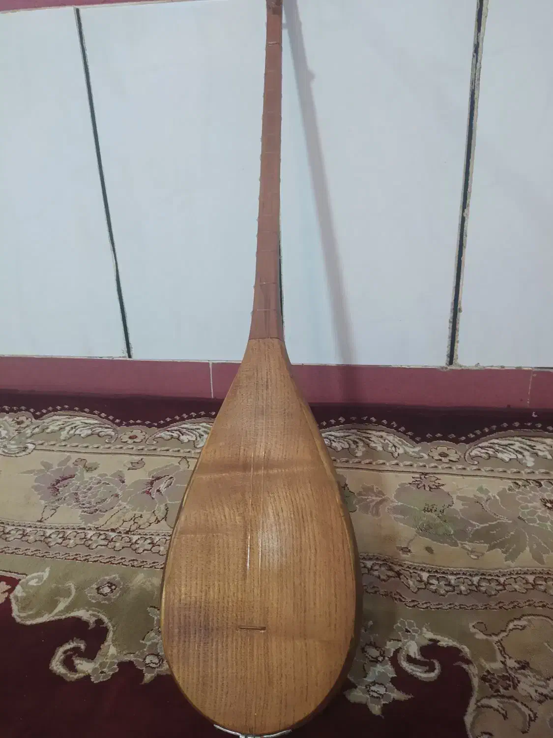 دوتار خوش صدا|سازهای سنتی|اسفراین, |دیوار