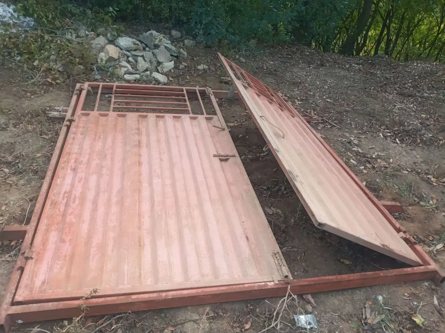 درب آهنی حیاط ورق ضخیم|مصالح و تجهیزات ساختمان|گلی داغ, |دیوار