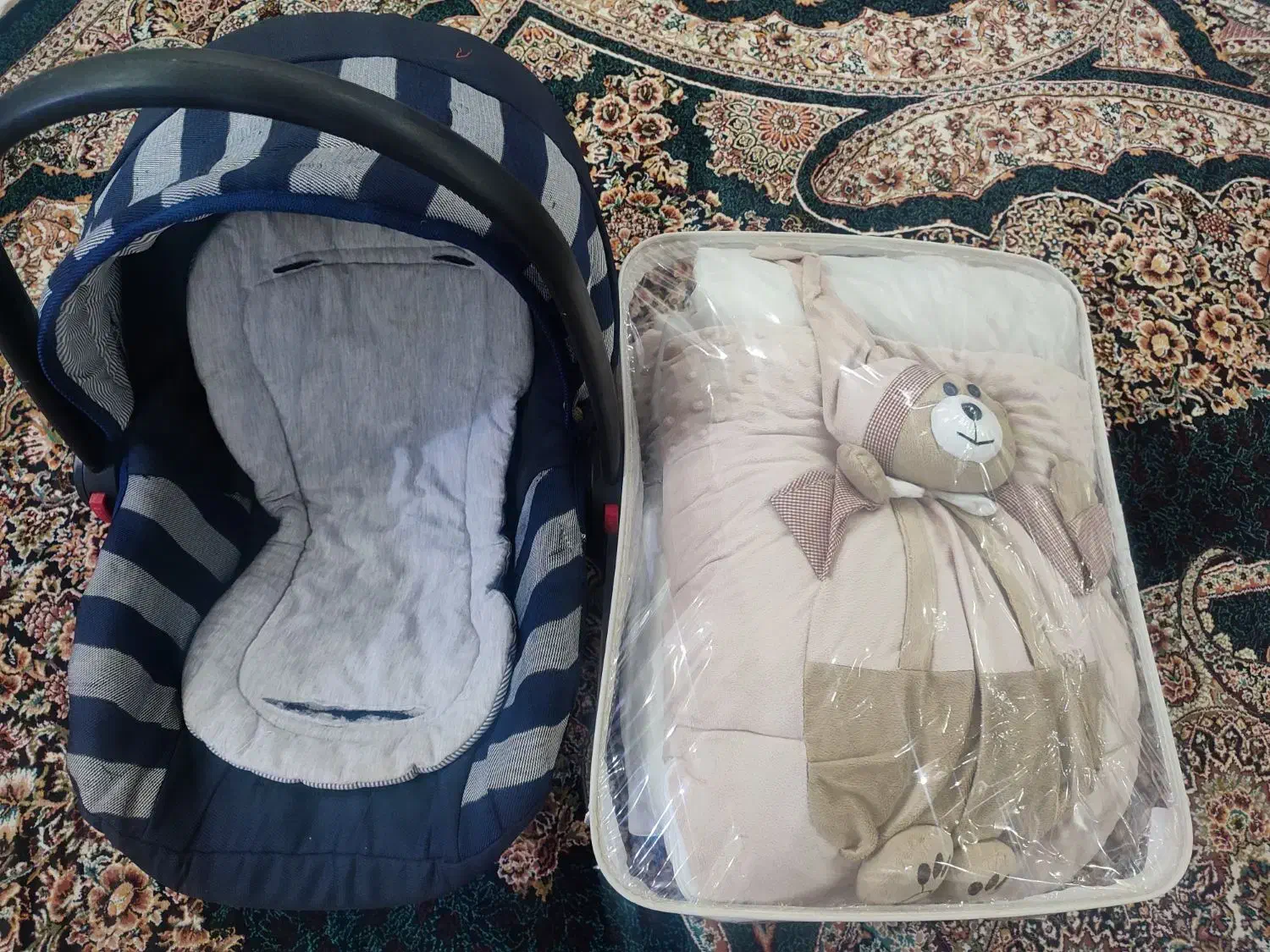 کیسه خواب وکریر|اسباب و اثاث بچه|رشت, کوی مهر|دیوار