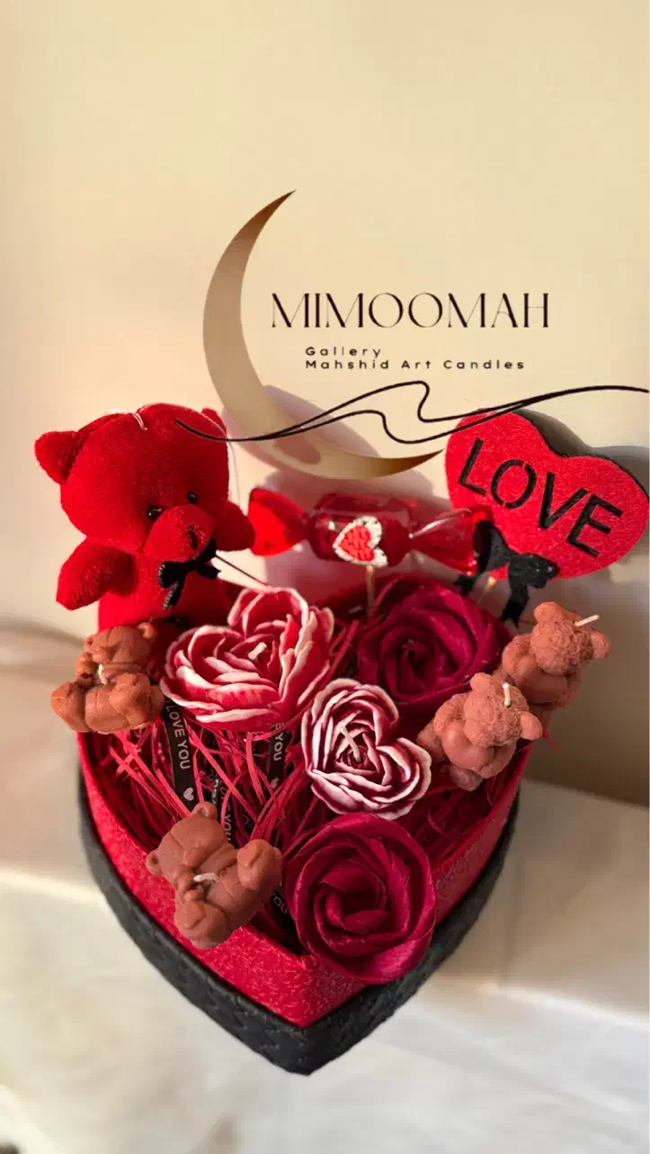 باکس هدیه ولنتاین قلبی شمع و شکلات و خرس و گل|صنایع دستی و سایر لوازم تزئینی|تهران, پاسداران|دیوار