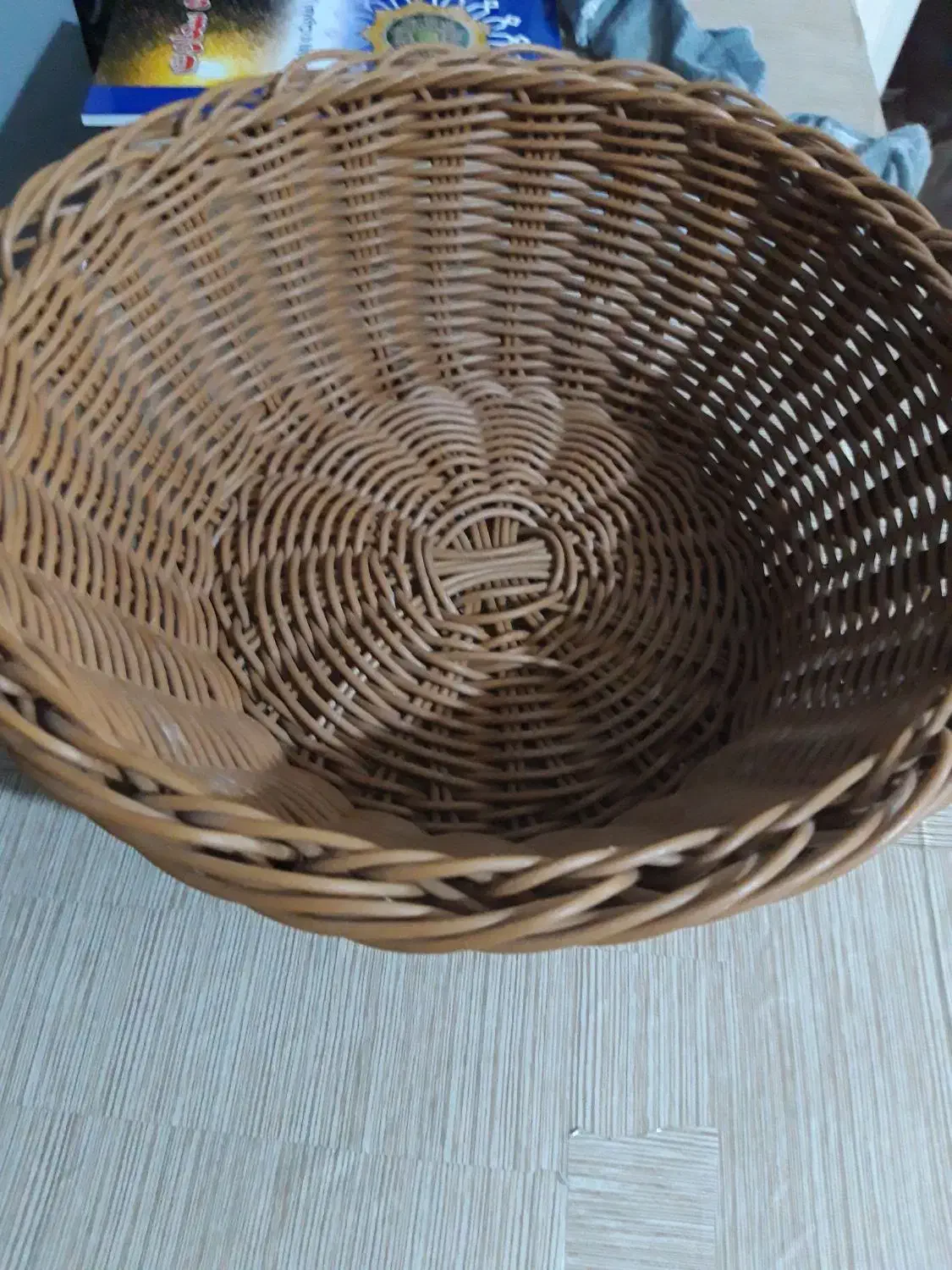 سبدجای میوه|ظروف سرو و پذیرایی|بروجرد, |دیوار