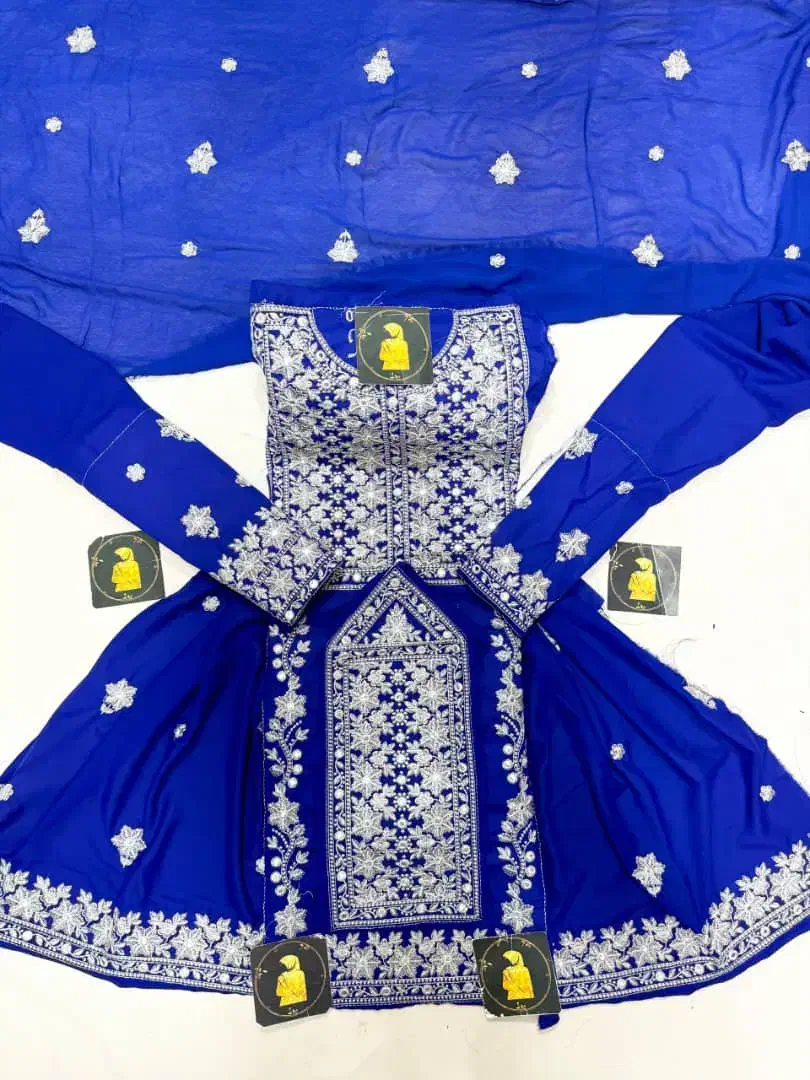 لباس بلوچی|لباس|زابل, |دیوار