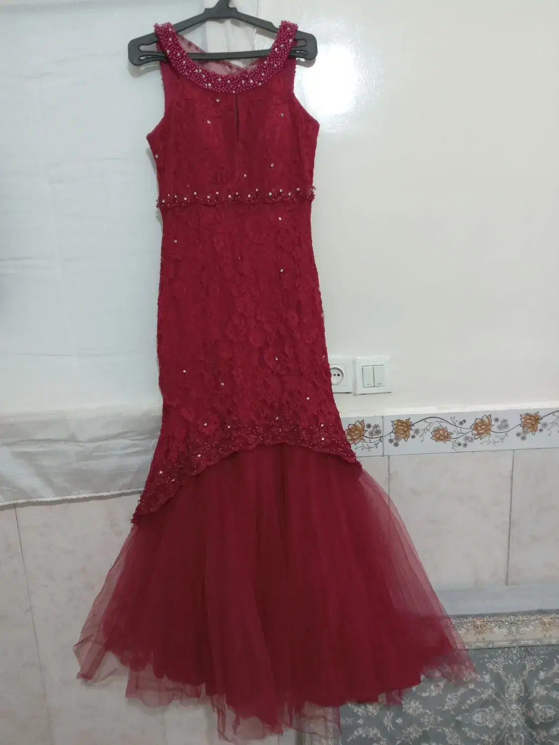 لباس مجلسی|لباس|رباطکریم, نصیرشهر|دیوار