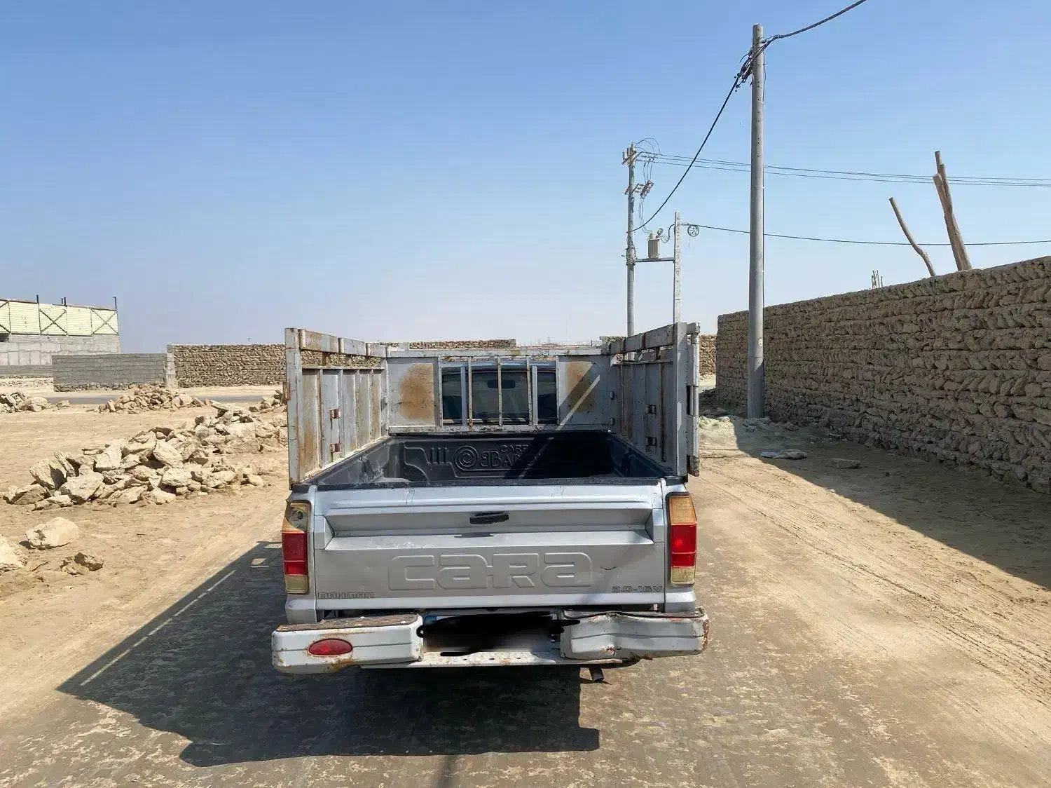 فروش وانت کارا ۲۰۰۰|خودرو سواری و وانت|بندرعباس, |دیوار