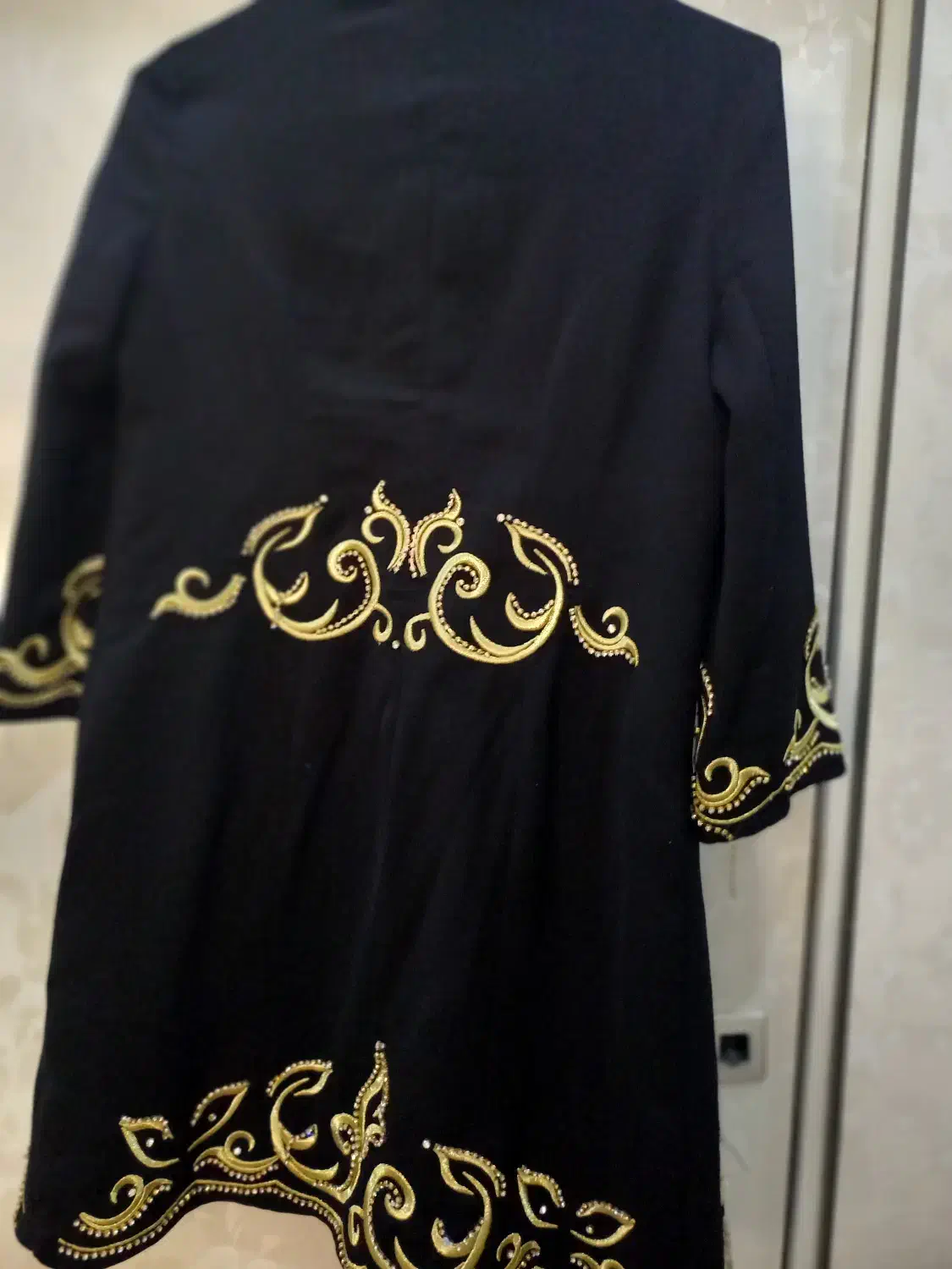 لباس|لباس|اراک, |دیوار