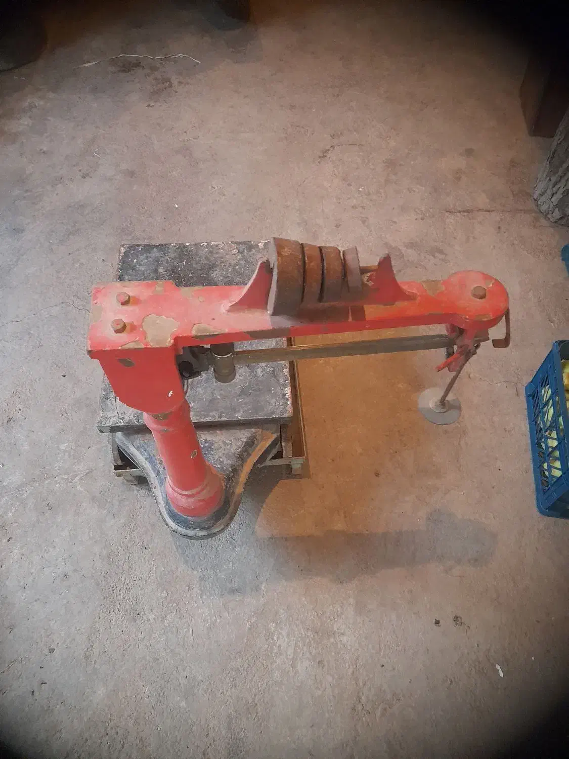 باسکول قدیمی|کلکسیون اشیاء عتیقه|دماوند, دماوند|دیوار