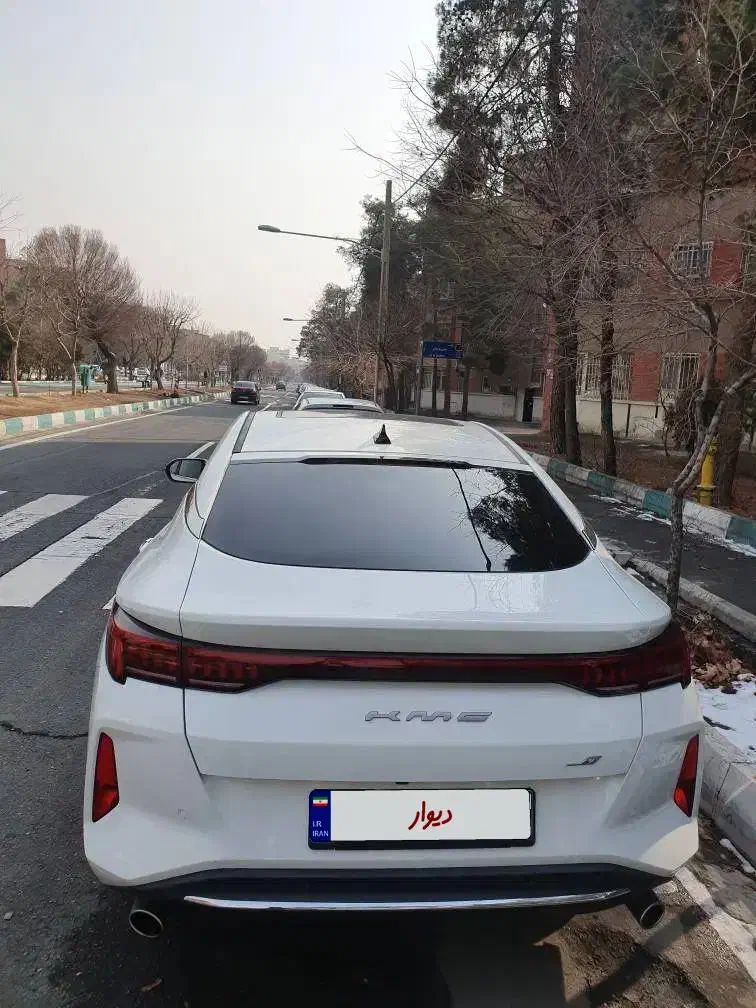 کی ام سی|خودرو سواری و وانت|تهران, پاسداران|دیوار