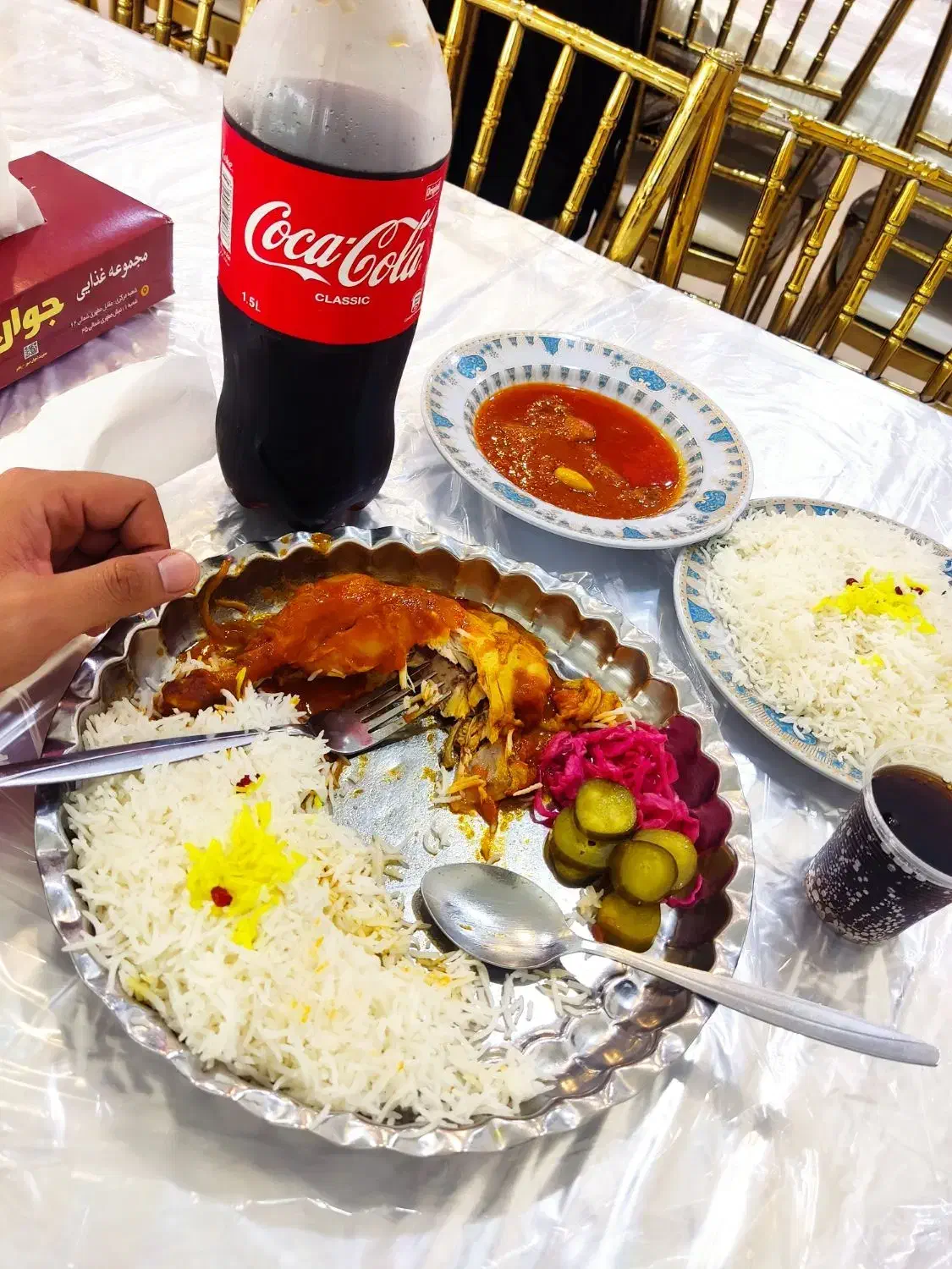 گارگر ساده رستوران نبش چهاراه پادگان|استخدام خدمات فروشگاه و رستوران|زابل, |دیوار