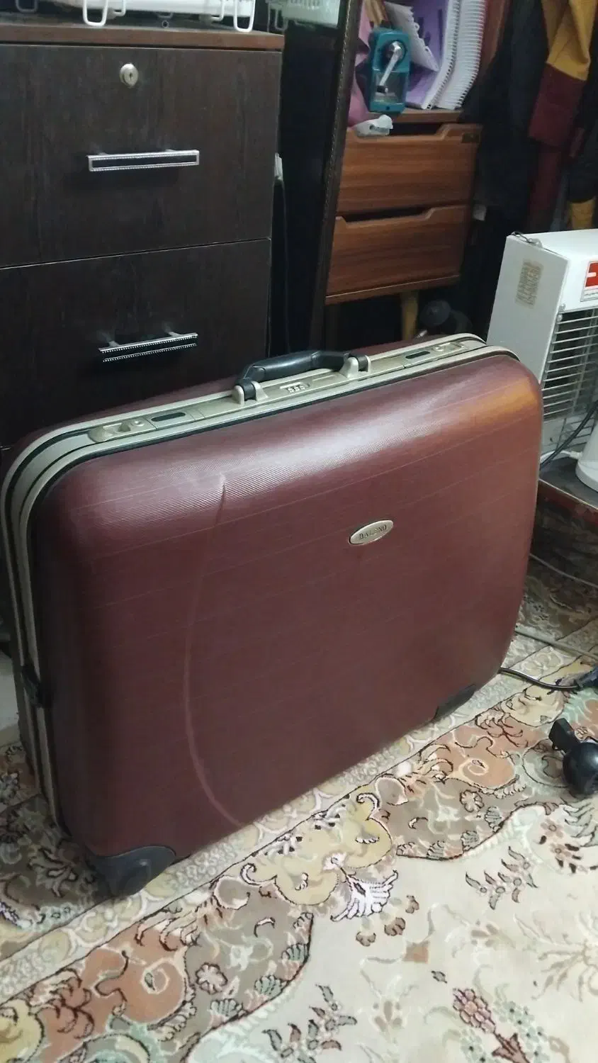 چمدان سامسونت بزرگ|کیف، کفش، کمربند|یزد, |دیوار