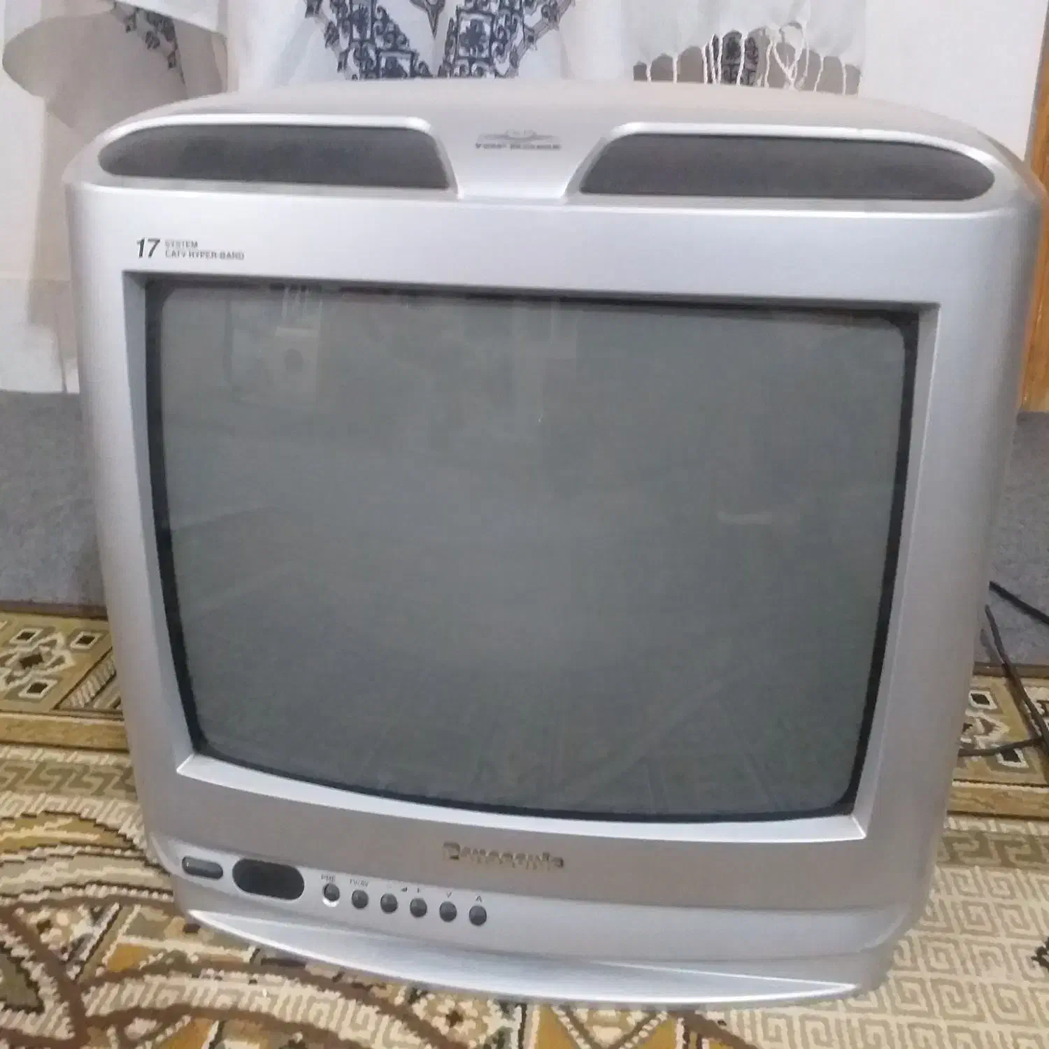 تلویزیون ۲۱ و۱۴ اینچ|تلویزیون و پروژکتور|گنبد کاووس, |دیوار