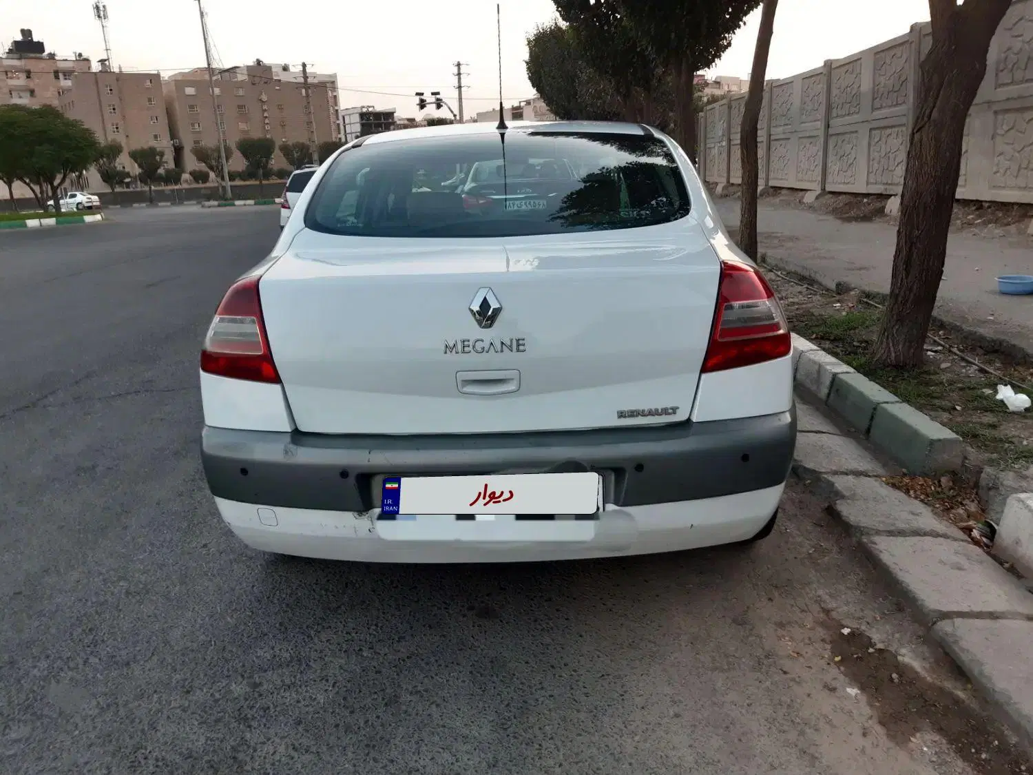مگان اتومات ۲۰۰۰۰ مدل ۹۱|خودرو سواری و وانت|کرج, جهانشهر|دیوار
