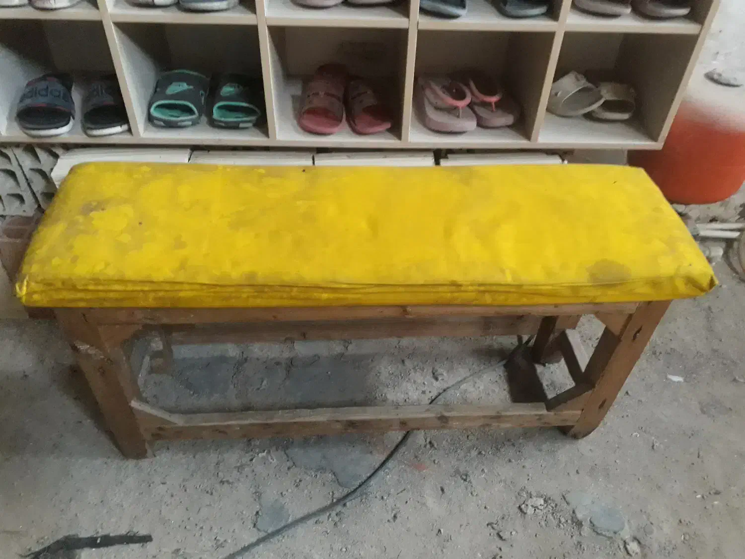 دمقیچی جعبه کار نیمکت باپوشش ابر|لوازم خیاطی و بافتنی|خوشرودپی, |دیوار