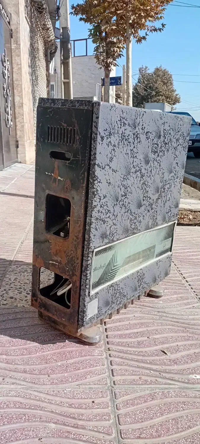 بخاری گازی کیان آذر سالم و کارکرده|بخاری، هیتر، شومینه|هشتگرد, سیف آباد|دیوار