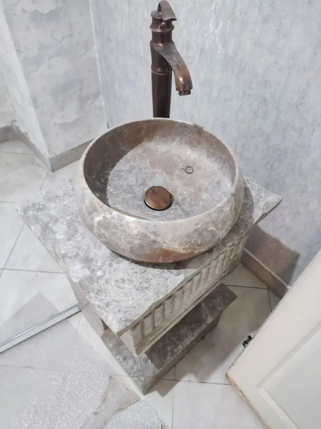 روشویی همراه باشیرالات کاملا سالم|لوازم سرویس بهداشتی|اسلام‌شهر, شهرک مفیدی|دیوار