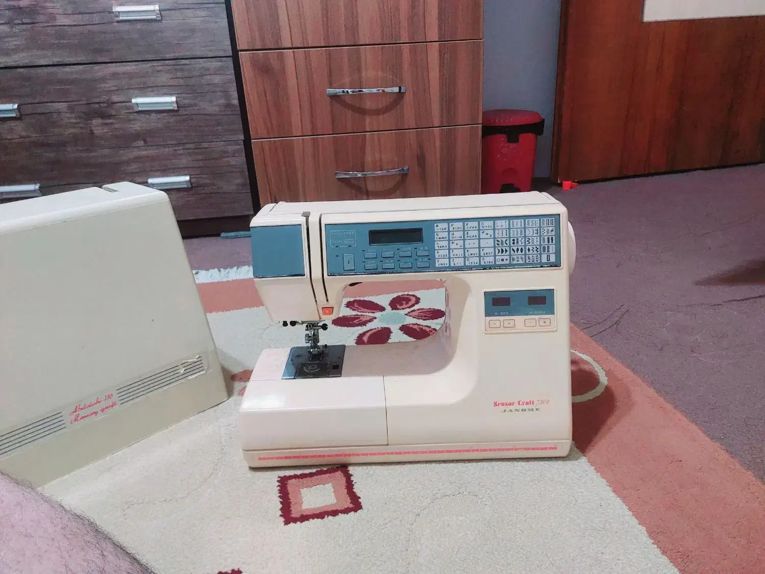 چرخ خیاطی ژانومه مدل 7301استوک|چرخ خیاطی و ریسندگی|بندر انزلی, معلم|دیوار