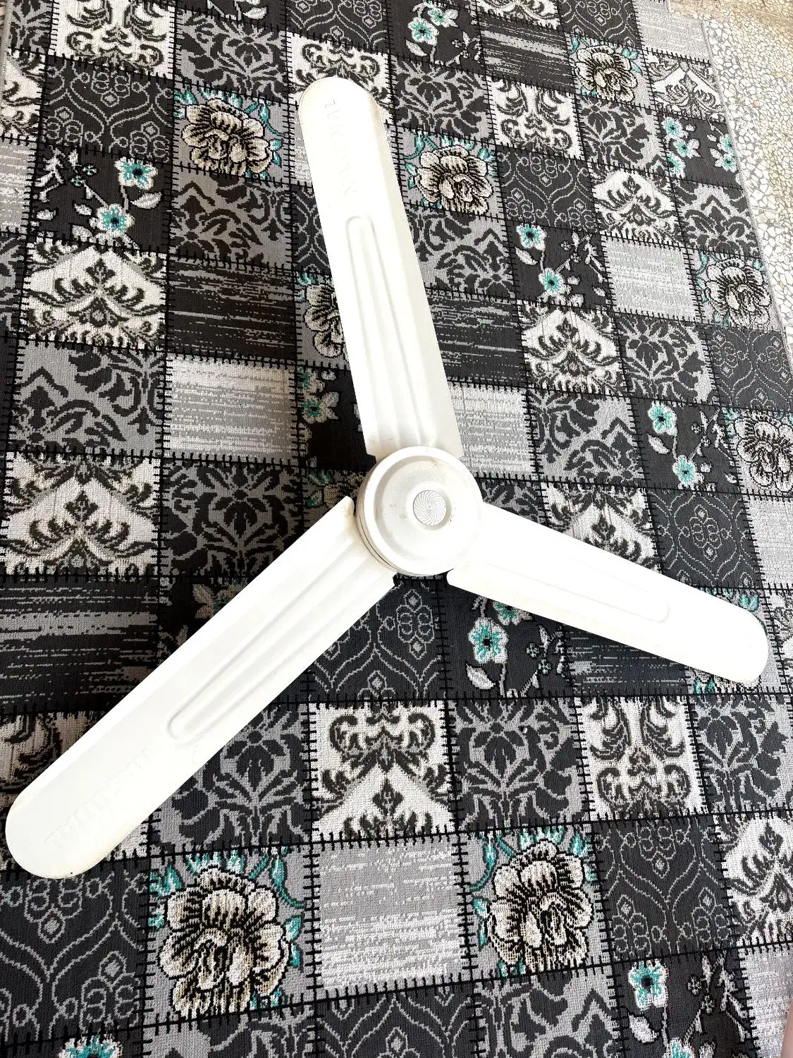 پنکه سقفی|پنکه و تصفیه‌کنندهٔ هوا|رشت, استقامت ۱|دیوار