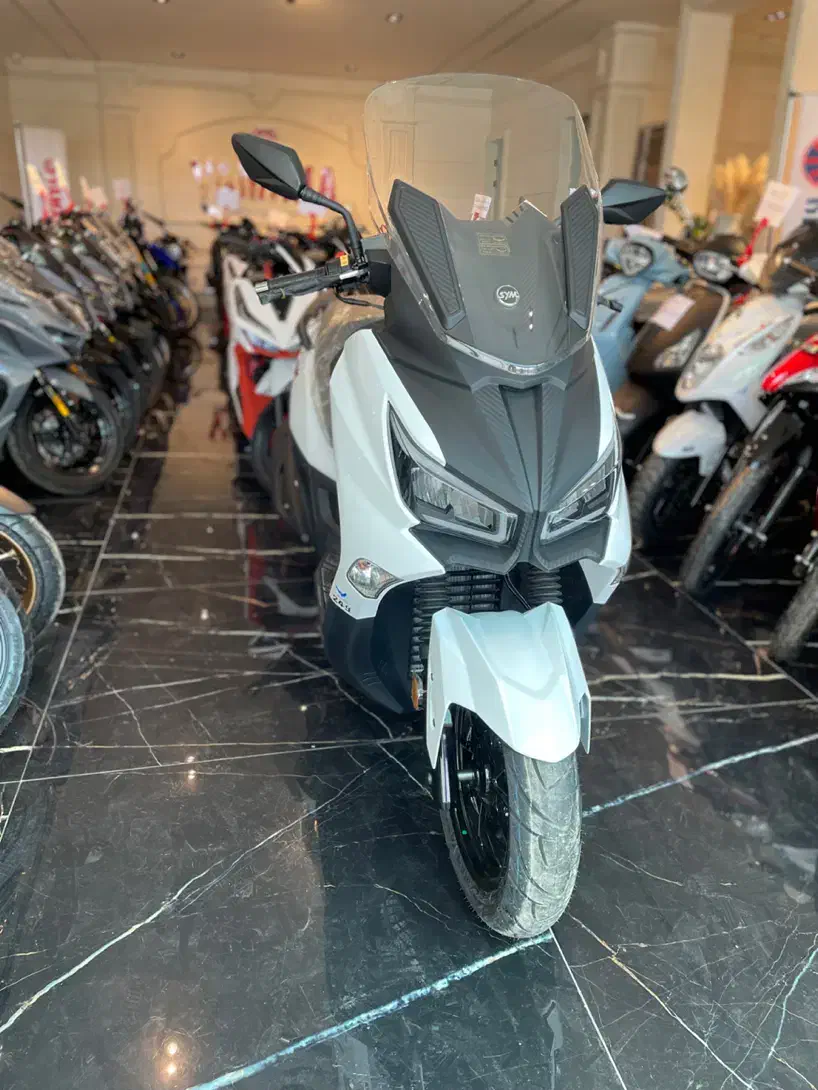 SYM جویمکس ۲۵۰ (اقساط ویژه)|موتورسیکلت|شیراز, شیشه‌گری|دیوار