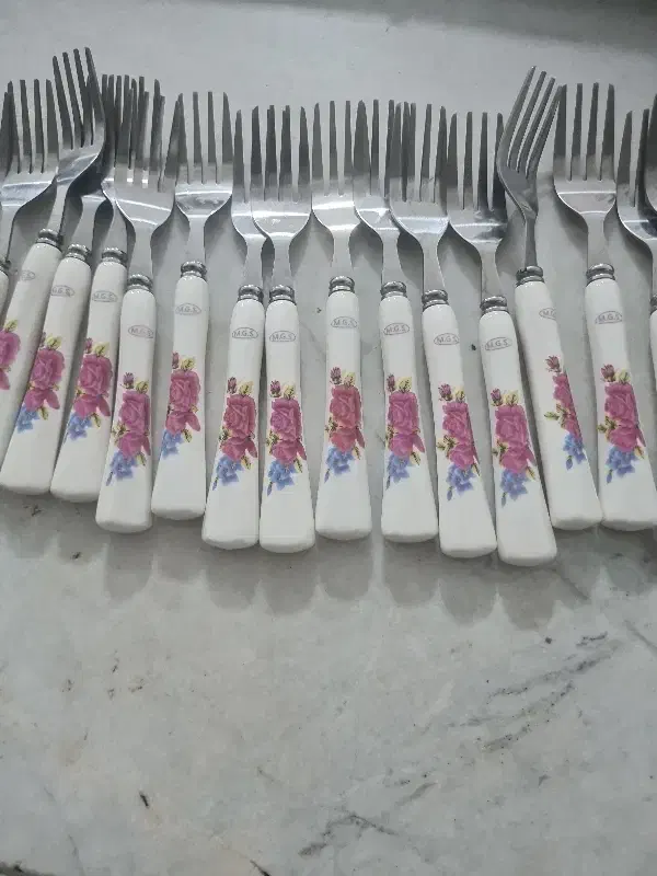 چنگال سرامیکی دستی ۱۷۰|ظروف سرو و پذیرایی|قم, قلعه کامکار|دیوار