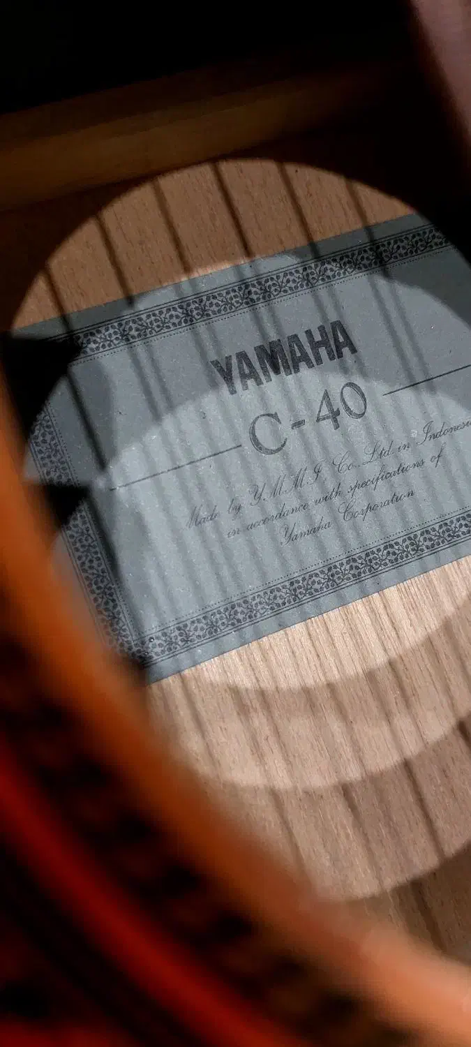 گیتار یاماها c40 اصل|گیتار، بیس، امپلیفایر|پیشوا, |دیوار