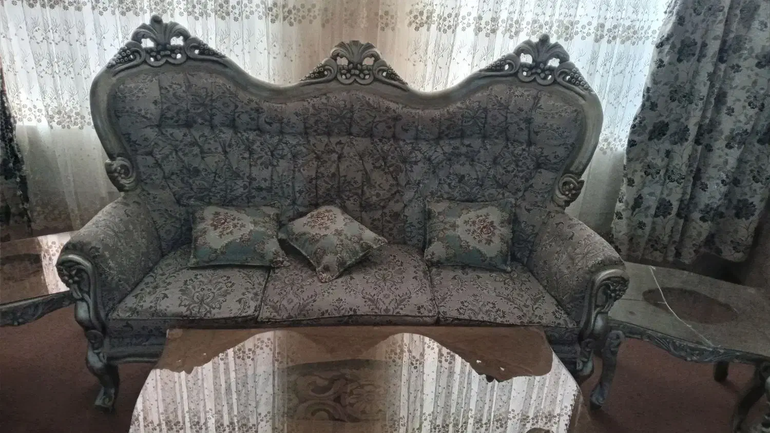 مبل سلطنتی ۹ نفره در حد نو|مبلمان خانگی و میز عسلی|شیروان (خراسان), |دیوار