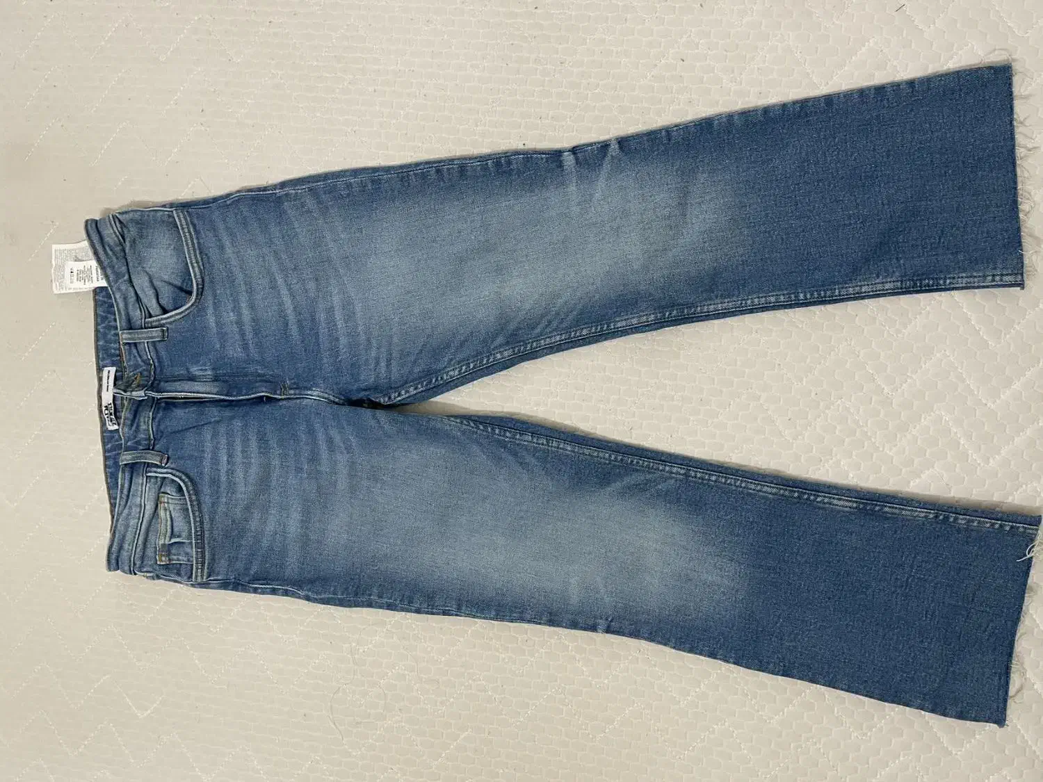 شلوار لی کاملا نو|لباس|تربت‌حیدریه, اندیشه|دیوار