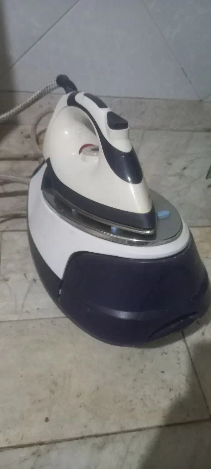 اتو مخزن دار سالم کم کار|اتو و لوازم اتو|زالیان, |دیوار