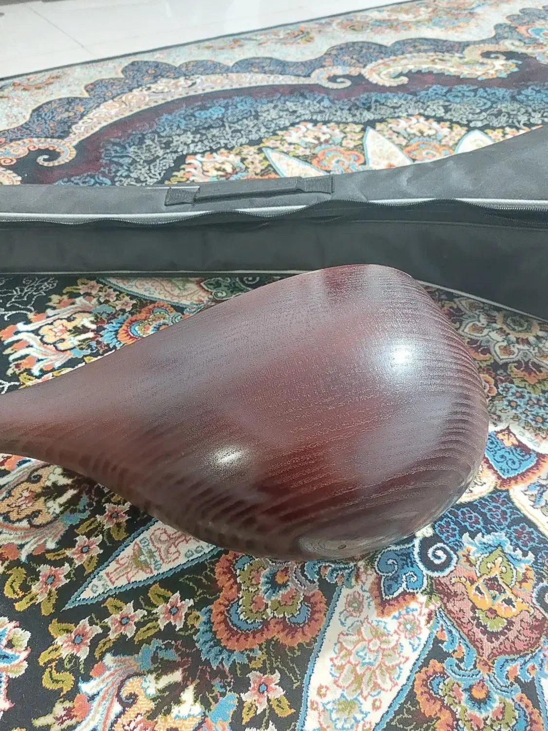 دوتارر|سازهای سنتی|مشکین‌دشت, |دیوار