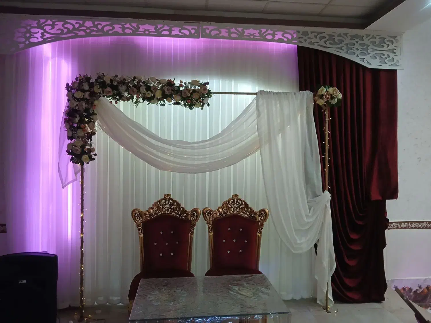 تالار گلها وتالارمهرماه|خدمات پذیرایی، مراسم|بروجرد, |دیوار