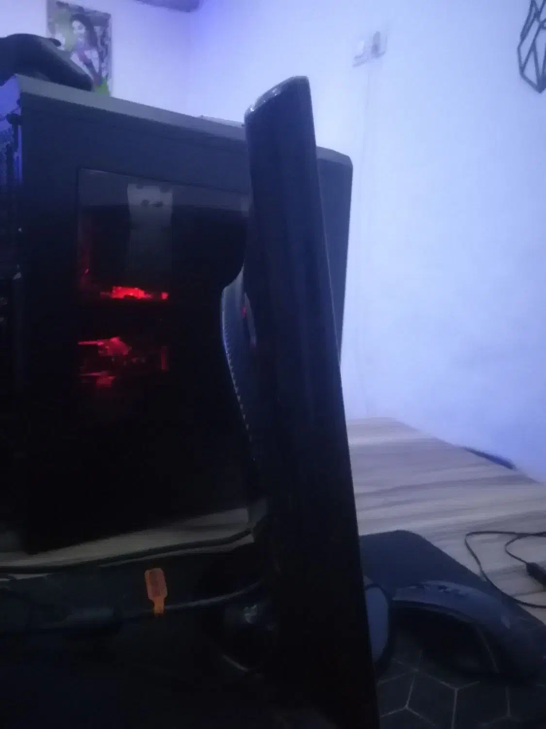 مانیتور LG 20 اینچ سالم و تمیز فرصت خوب|قطعات و لوازم جانبی رایانه|قوچان, |دیوار