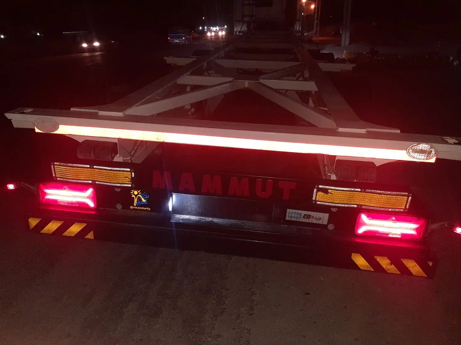 تیغه کانتینر ماموت مهوراس ای اف مدل۴۰۲درحد|خودرو سنگین|بیرجند, |دیوار